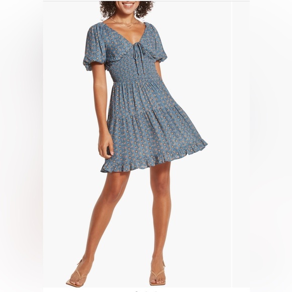 WISHLIST Floral Open Back Tiered Dress/blue size L - Picture 1 of 5